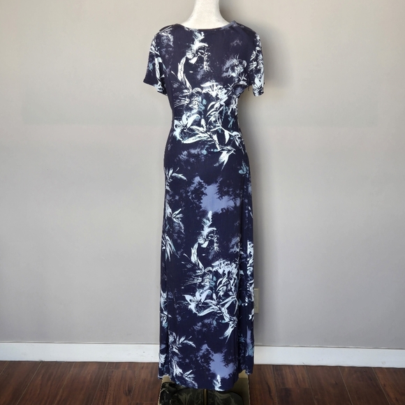 Novella Royale Floral Hawaiian Print Blue Asymmetrical Maxi Short Sleeve Dress - Picture 4 of 11